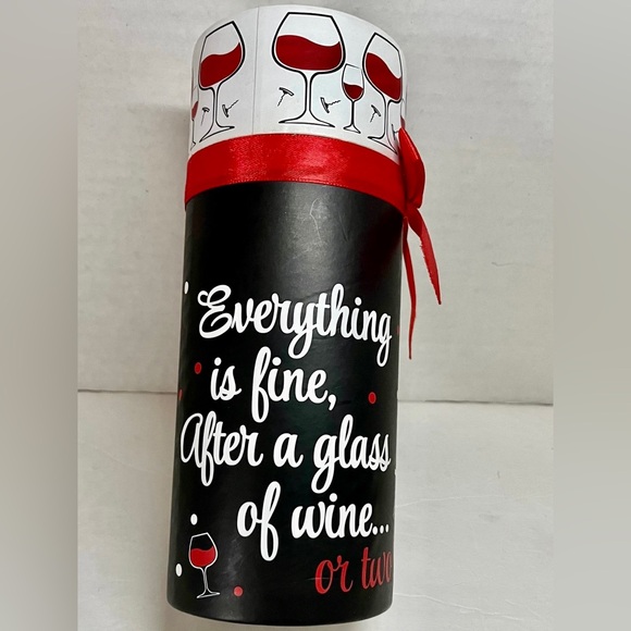 (BRAND NEW) CYLINDER GIFT BOX “EVERYTHING IS FINE AFTER A GLASS OF WINE" LOGO - Picture 2 of 5